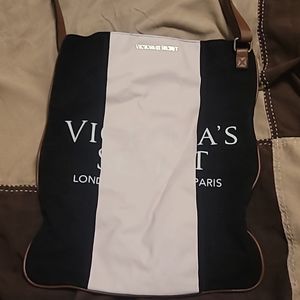 Victoria crossbody